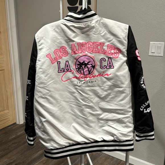 Rue21 women’s/juniors size Large bombers jacket. - Picture 3 of 8